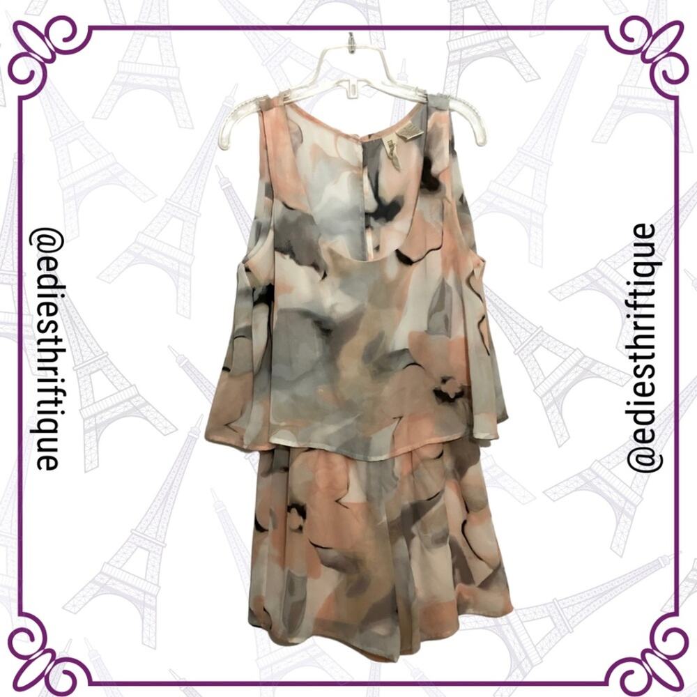 Mimi Chica Pink Gray & White Smoke Pattern Sleeveless Floral Romper Small
